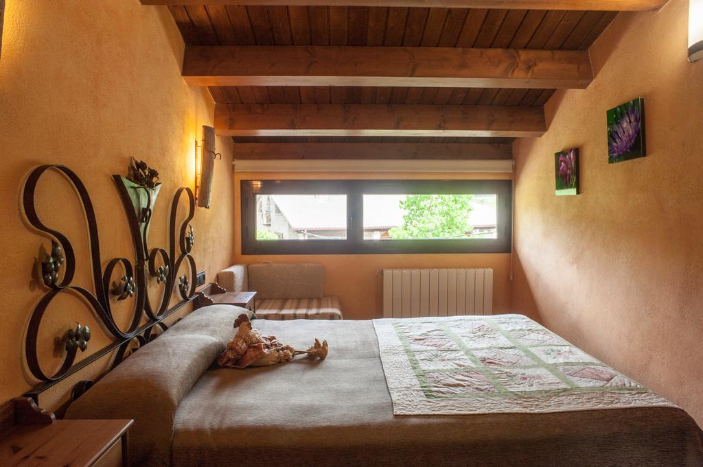 Mas La Riera Guest House Campdevánol Стая снимка