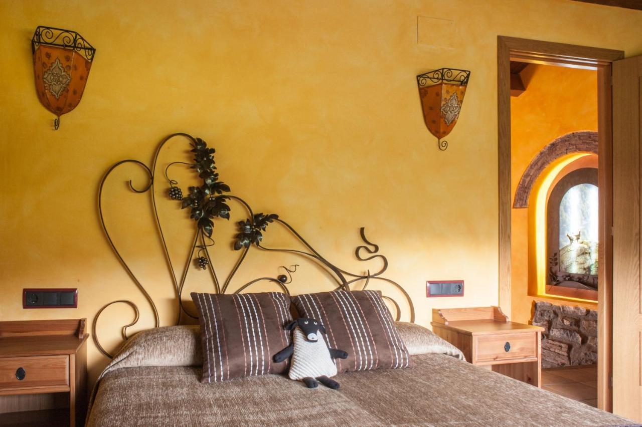 Mas La Riera Guest House Campdevánol Стая снимка